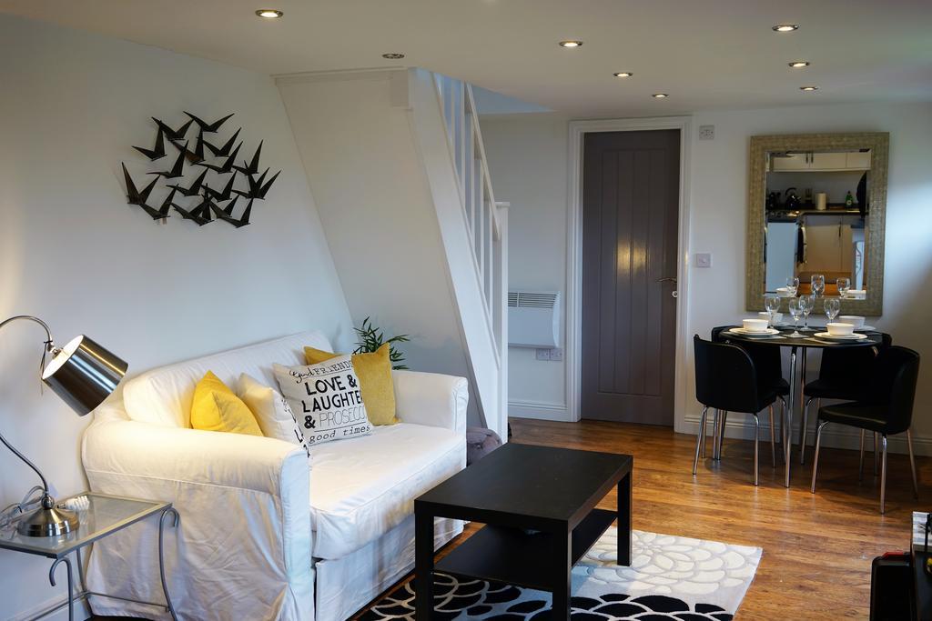 Loft Living Oxford Apartment ภายนอก รูปภาพ